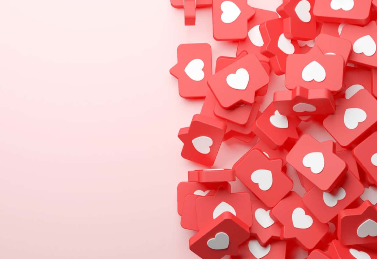 Instagram Marketing; Sprechblasen mit Herzen