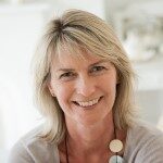 Online Marketing Manager ; Referenz blonde Frau