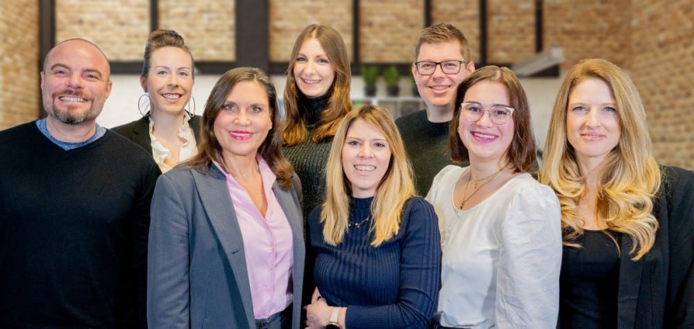 Teambild SMA im Büro